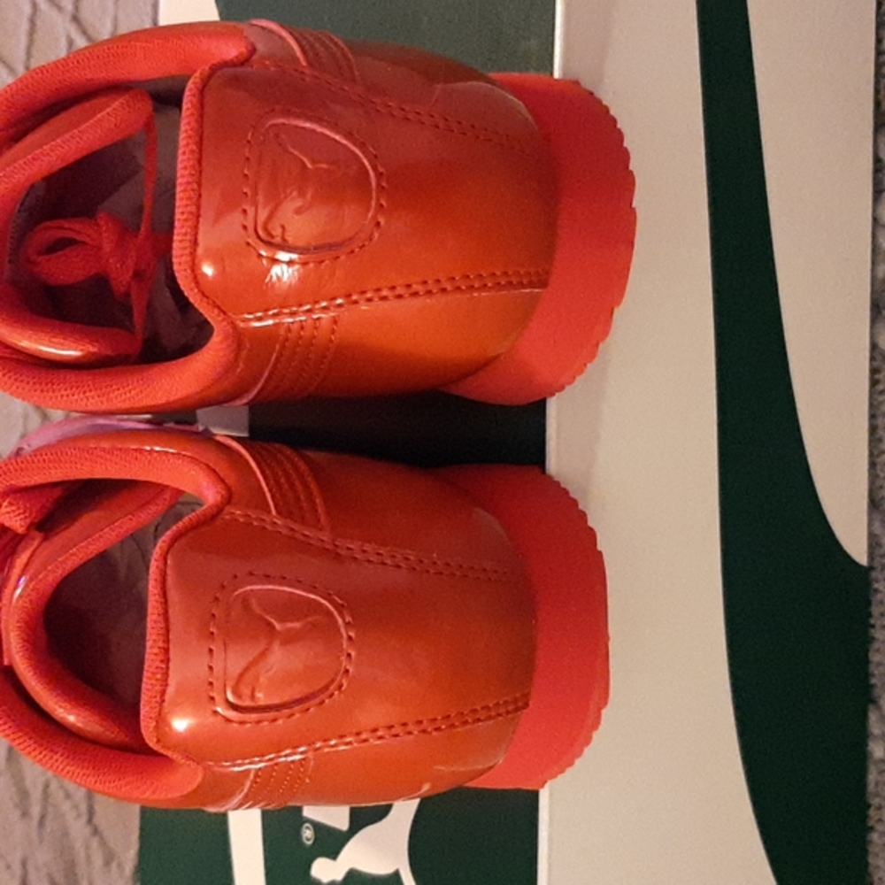 Puma Roma in High Risk Red with White. - Picture 5 of 10